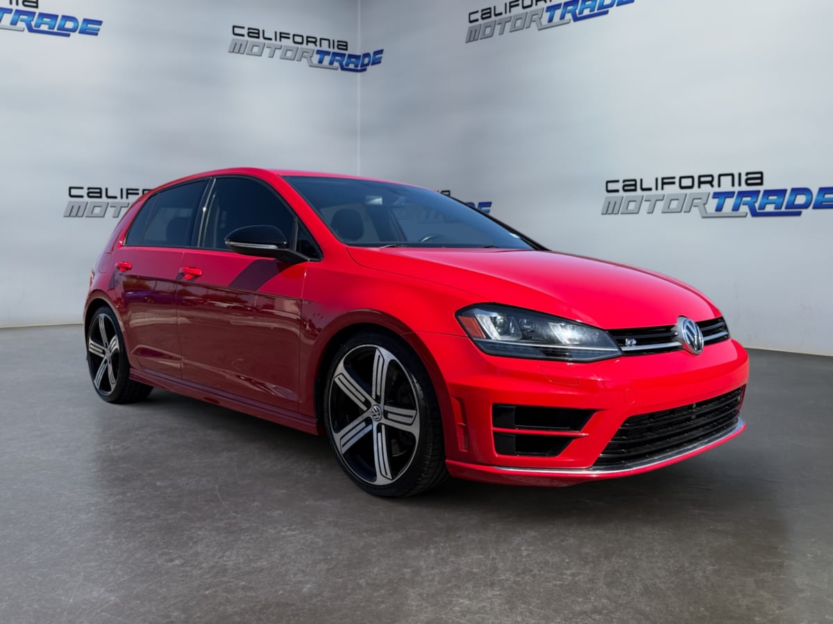 2016 Volkswagen Golf R photo 3