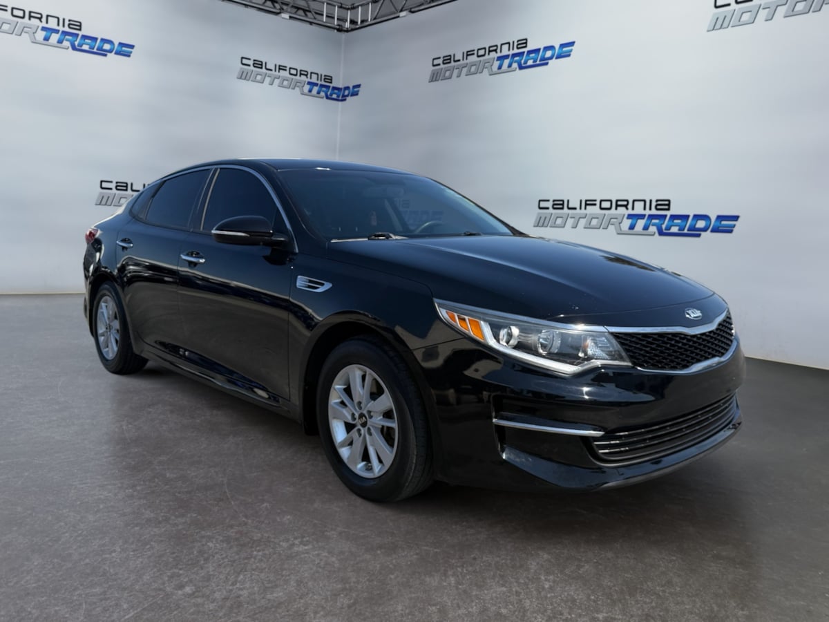 2016 Kia Optima LX photo 2