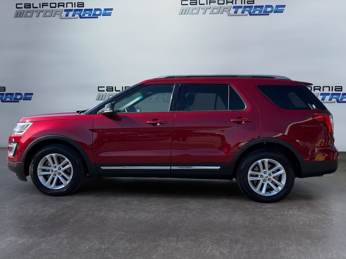 2017 Ford Explorer XLT photo 7