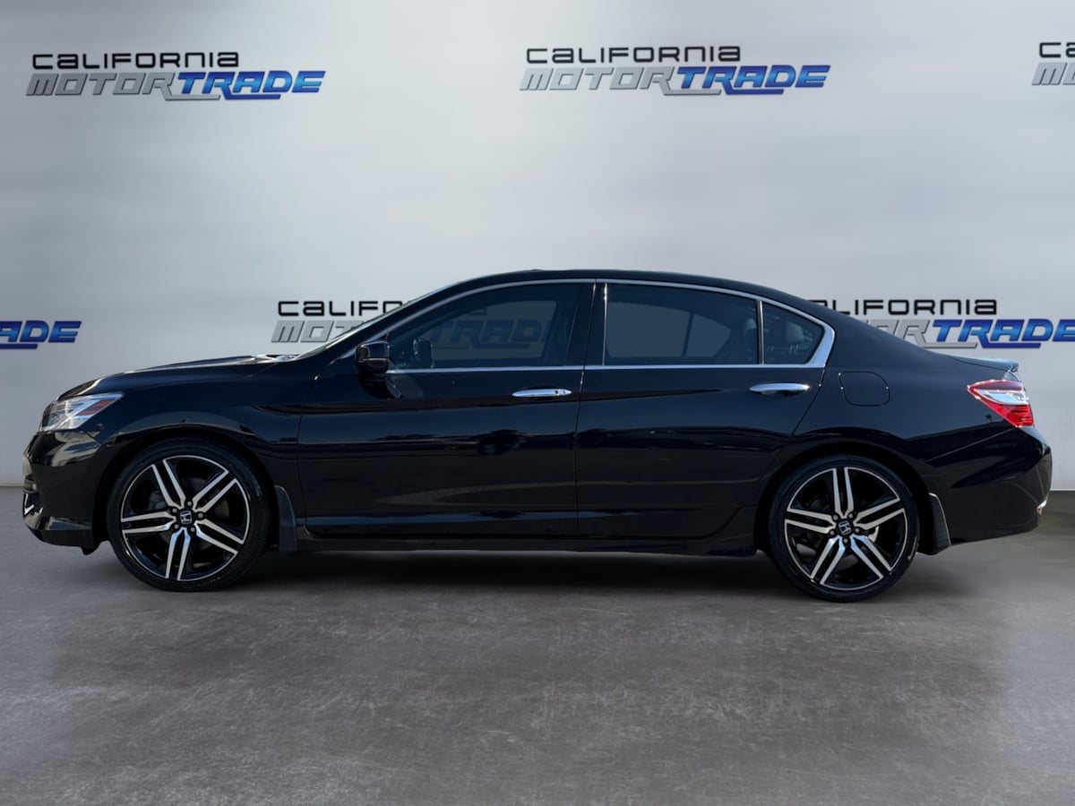 2017 Honda Accord Touring photo 6