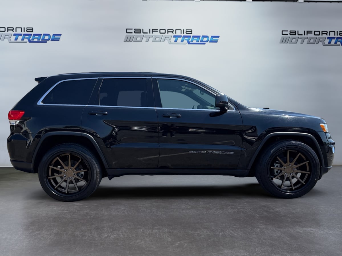 2018 Jeep Grand Cherokee Laredo photo 4