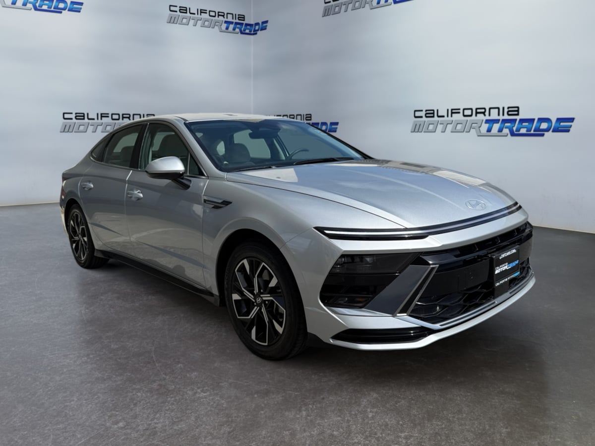 2024 Hyundai Sonata SEL photo 3