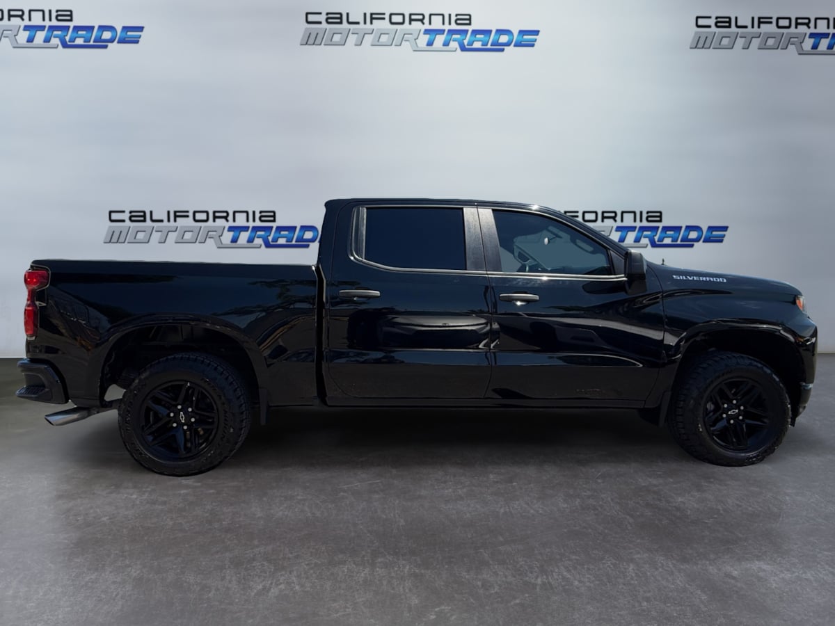 2020 Chevrolet Silverado 1500 Custom photo 4