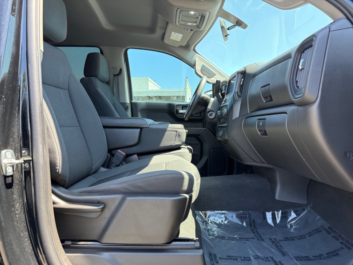 2020 Chevrolet Silverado 1500 Custom photo 18