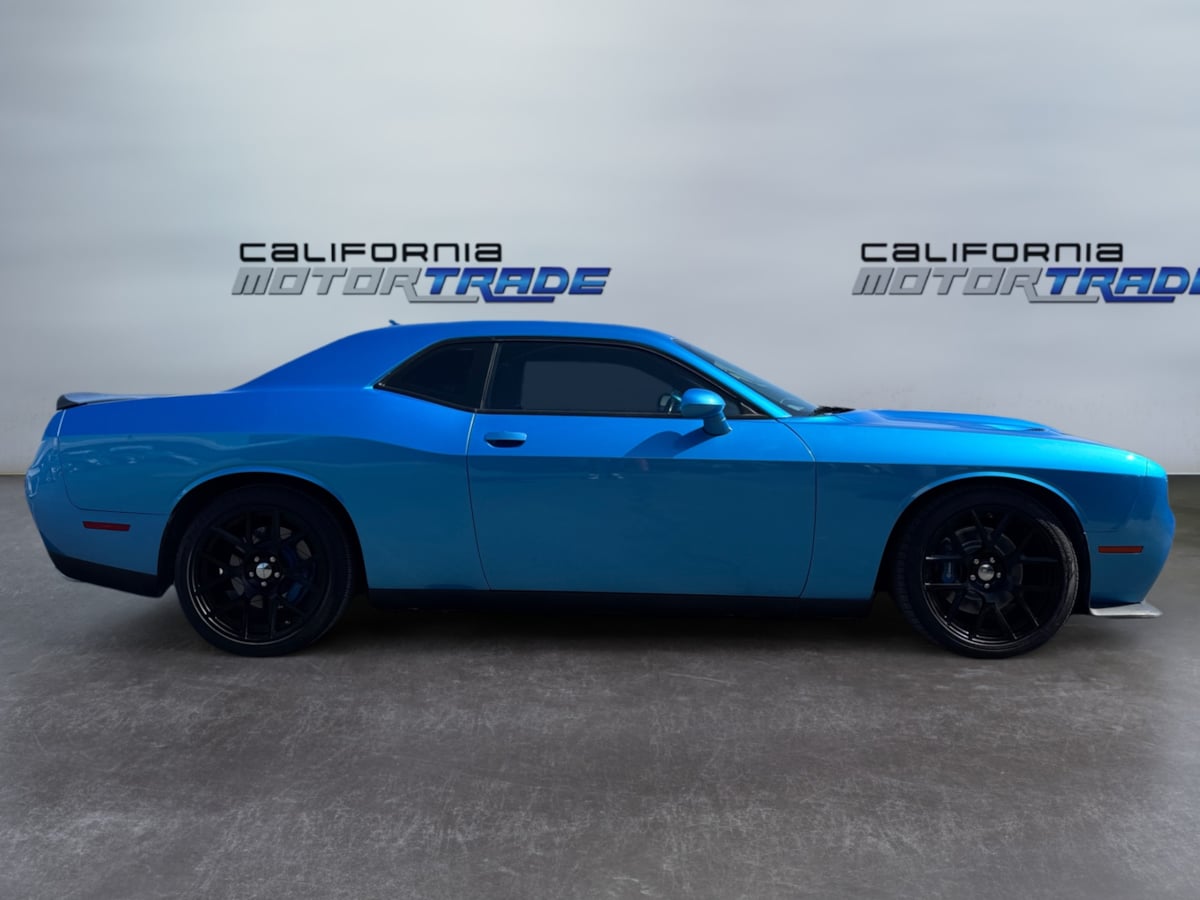 2015 Dodge Challenger R/T Scat Pack photo 4