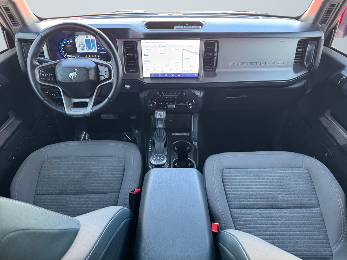 2023 Ford Bronco Base photo 11