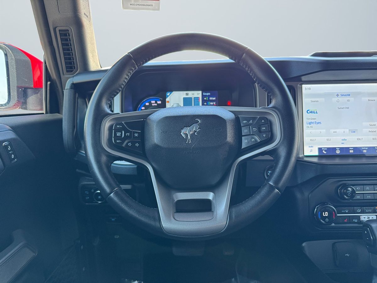 2023 Ford Bronco Base photo 12