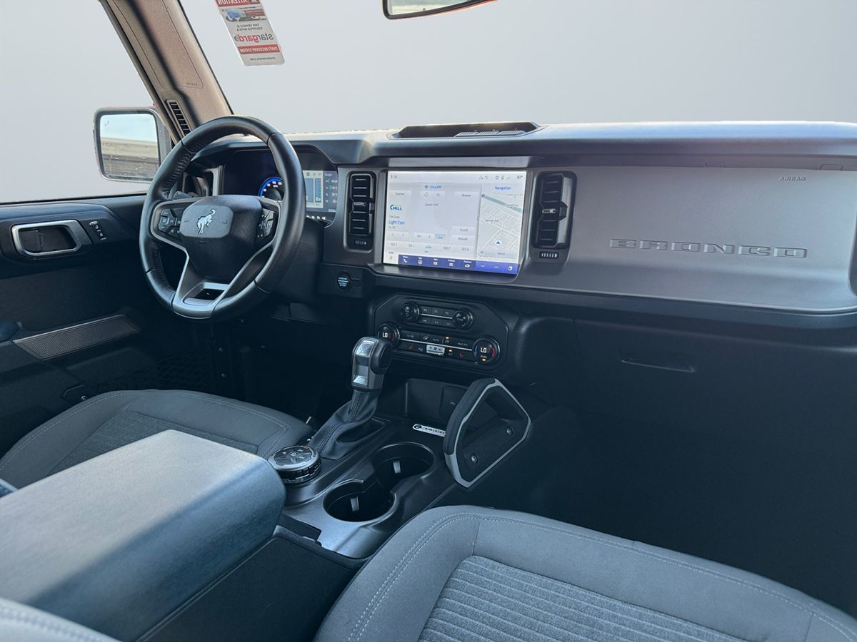 2023 Ford Bronco Base photo 15