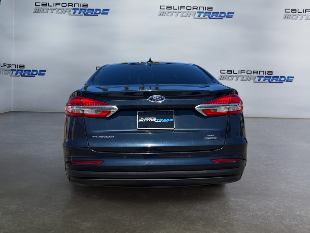 2020 Ford Fusion Hybrid SE photo 3