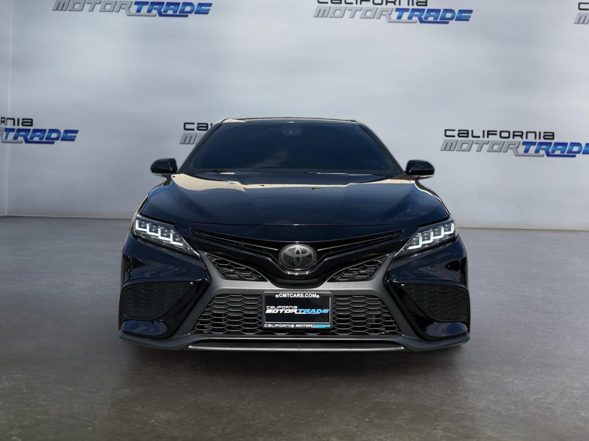 2024 Toyota Camry SE photo 2