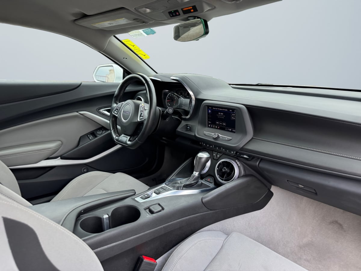 2023 Chevrolet Camaro 1LS 1LT photo 14