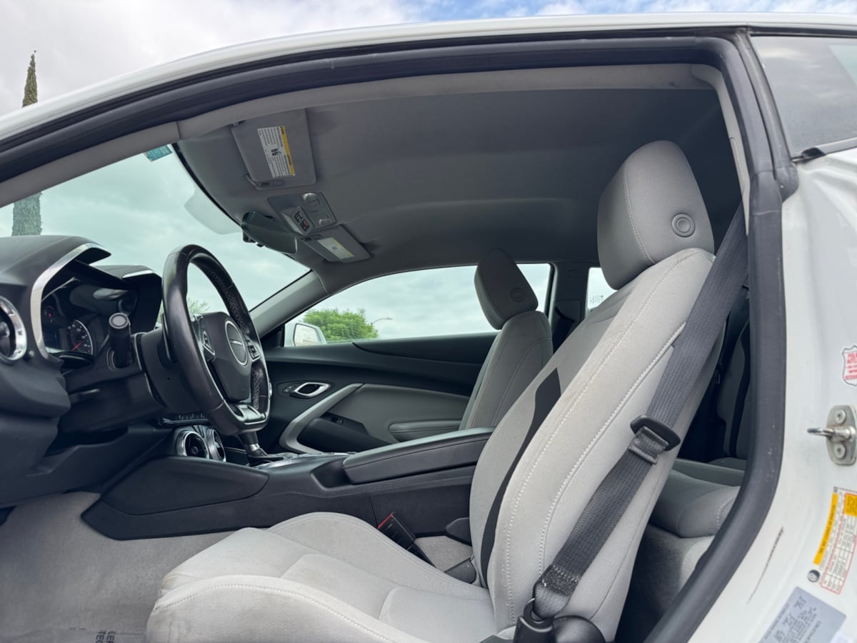 2023 Chevrolet Camaro 1LS 1LT photo 15