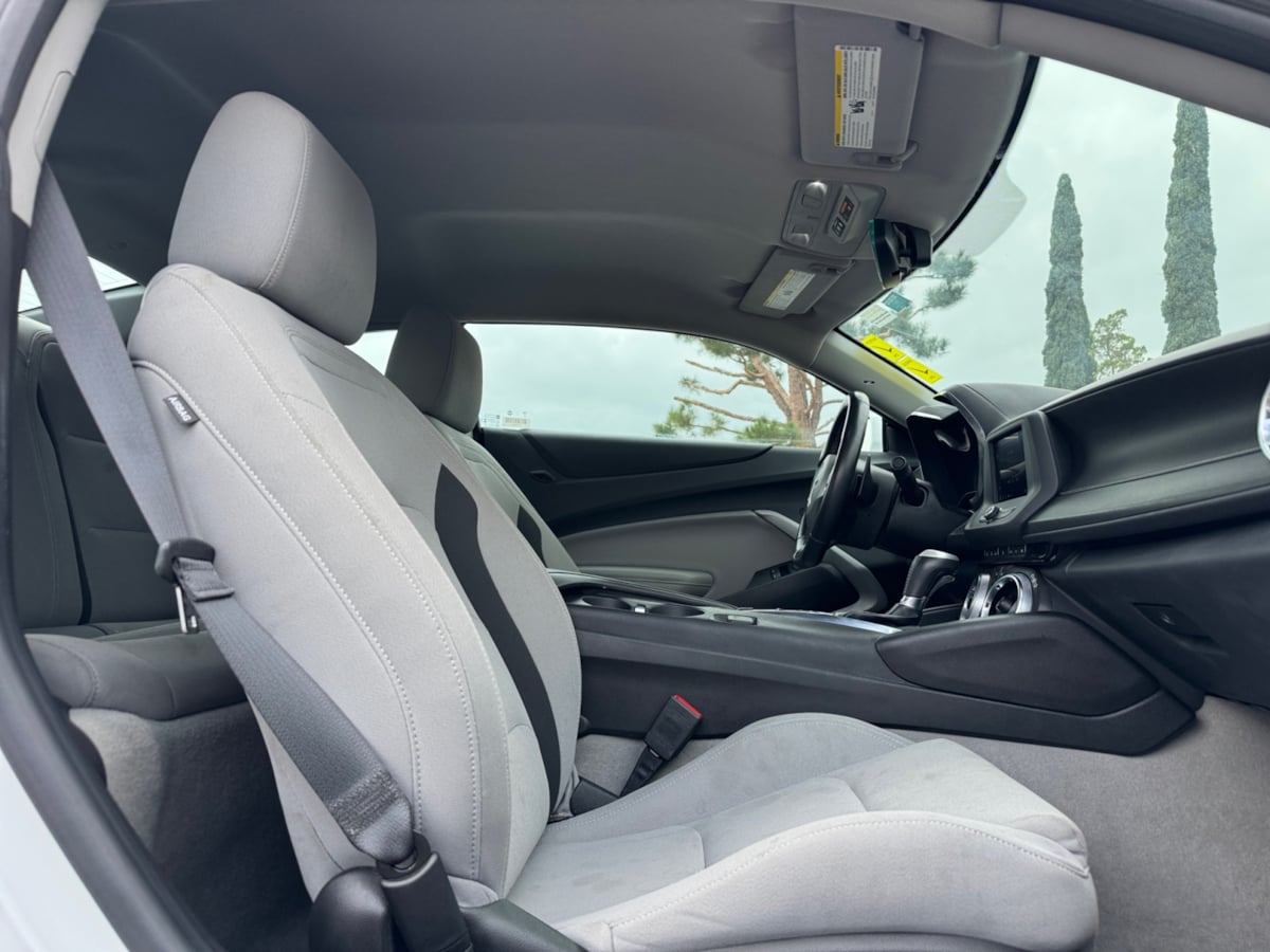 2023 Chevrolet Camaro 1LS 1LT photo 18