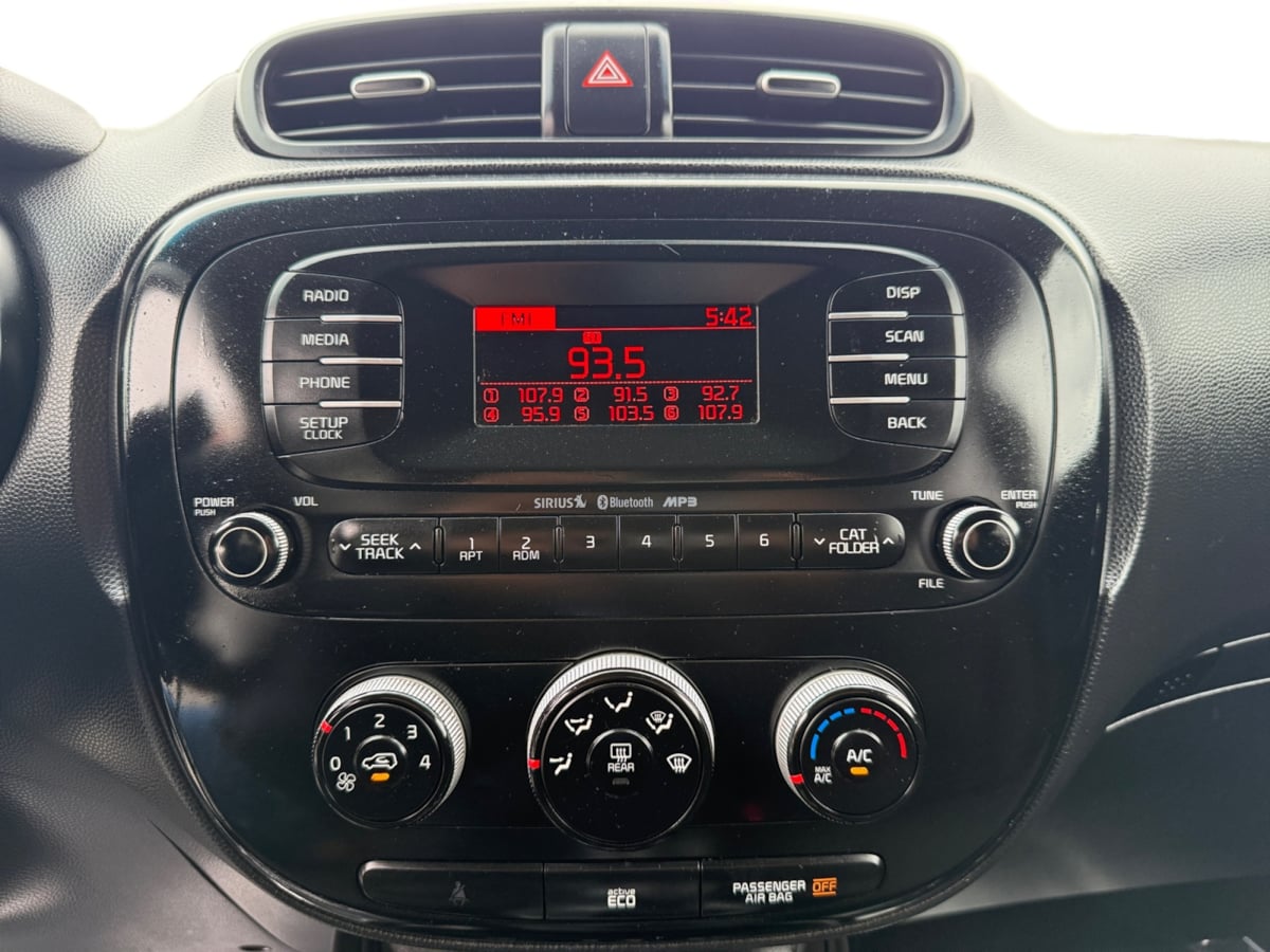 2016 Kia Soul Base photo 13