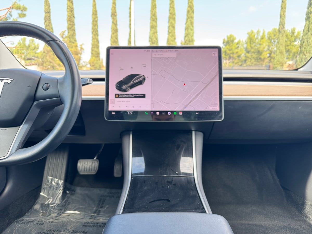 2019 Tesla Model 3 Plus photo 15