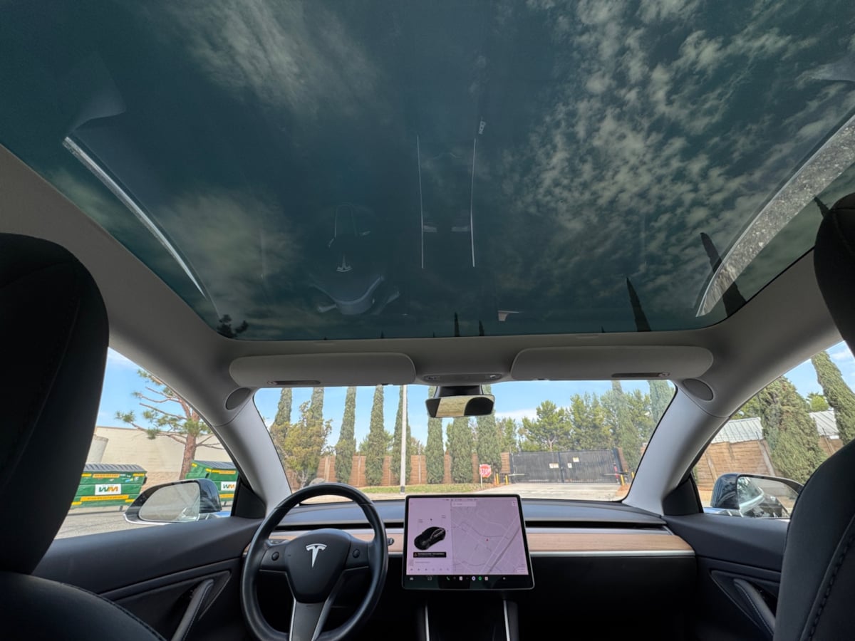 2019 Tesla Model 3 Plus photo 16