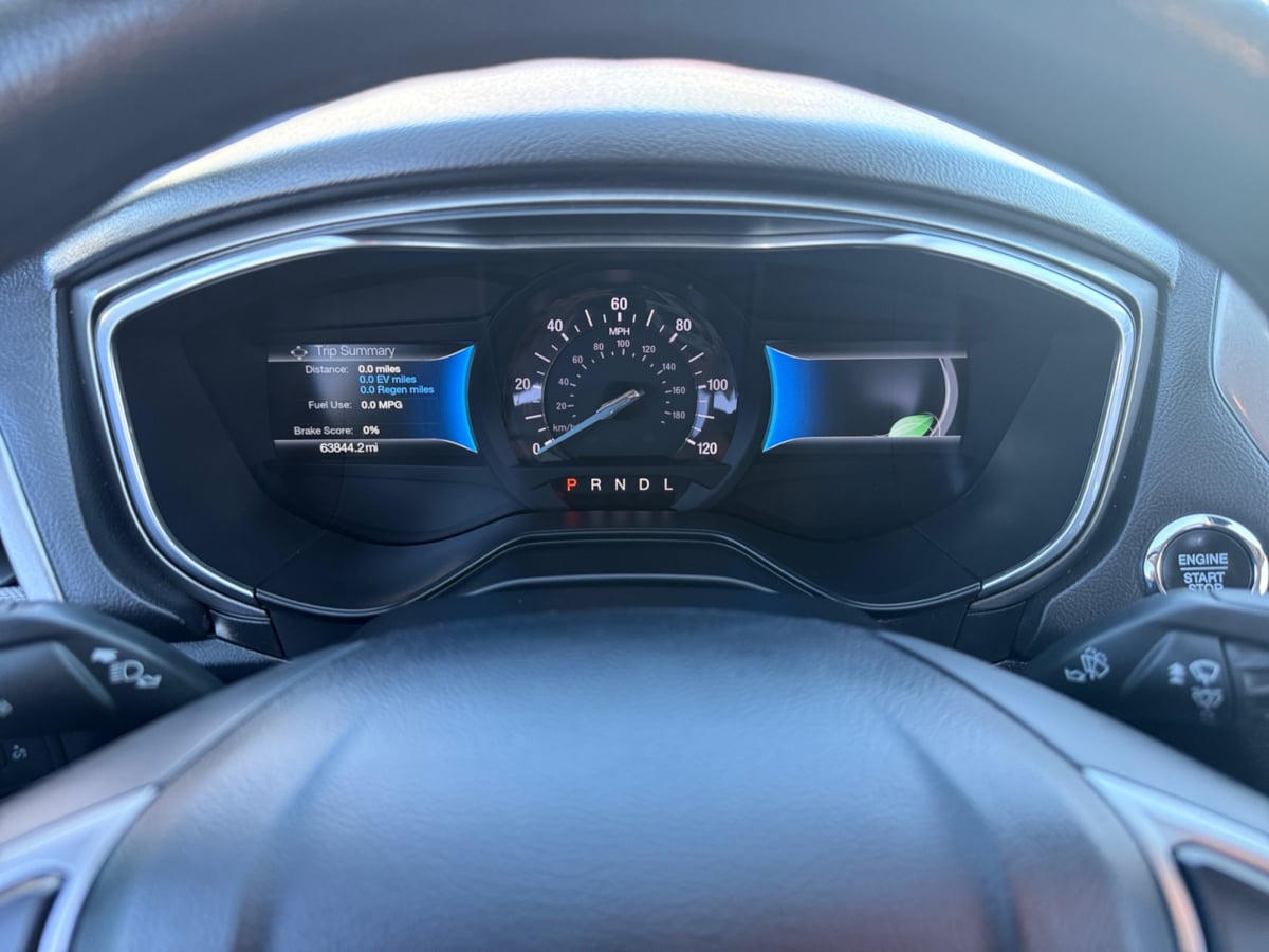 2020 Ford Fusion Hybrid SE photo 10