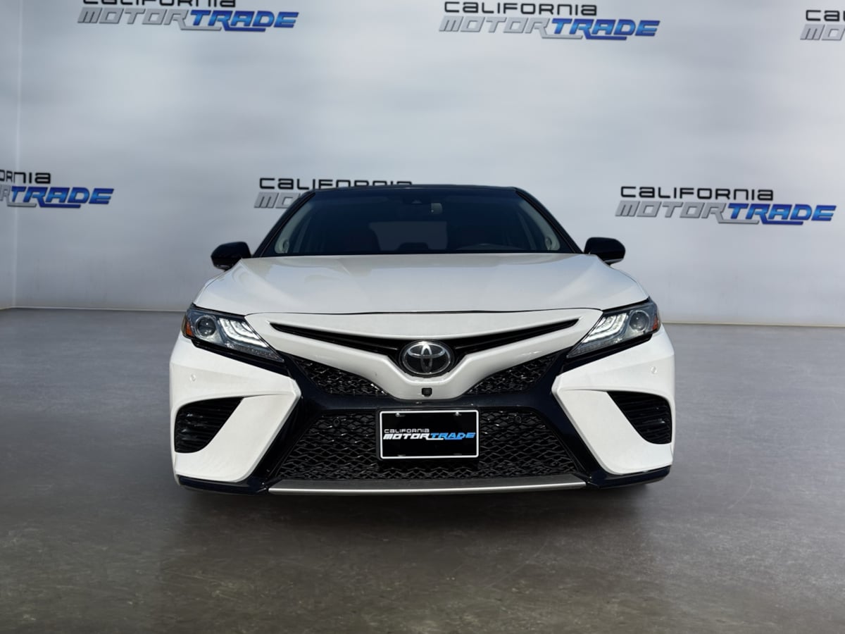 2020 Toyota Camry XSE V6 photo 2