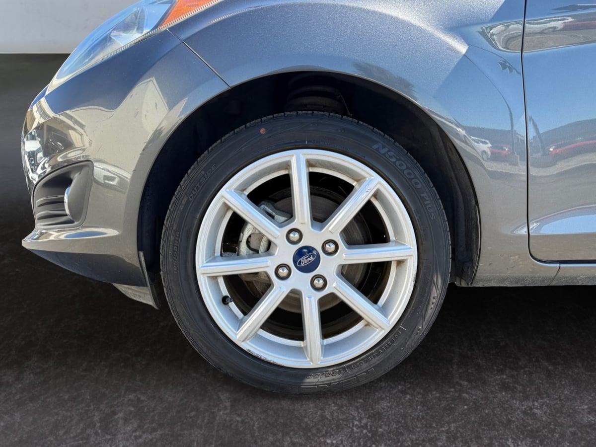 2019 Ford Fiesta SE photo 10