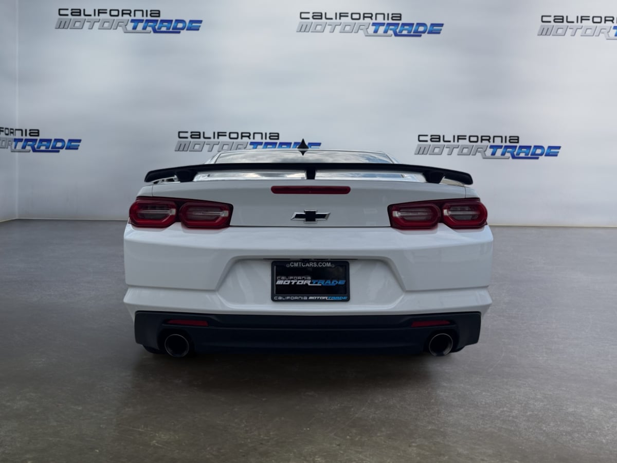2024 Chevrolet Camaro 1LT photo 6