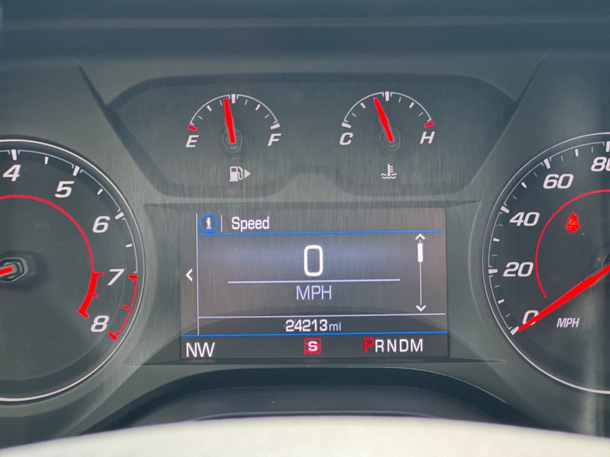 2024 Chevrolet Camaro 1LT photo 12