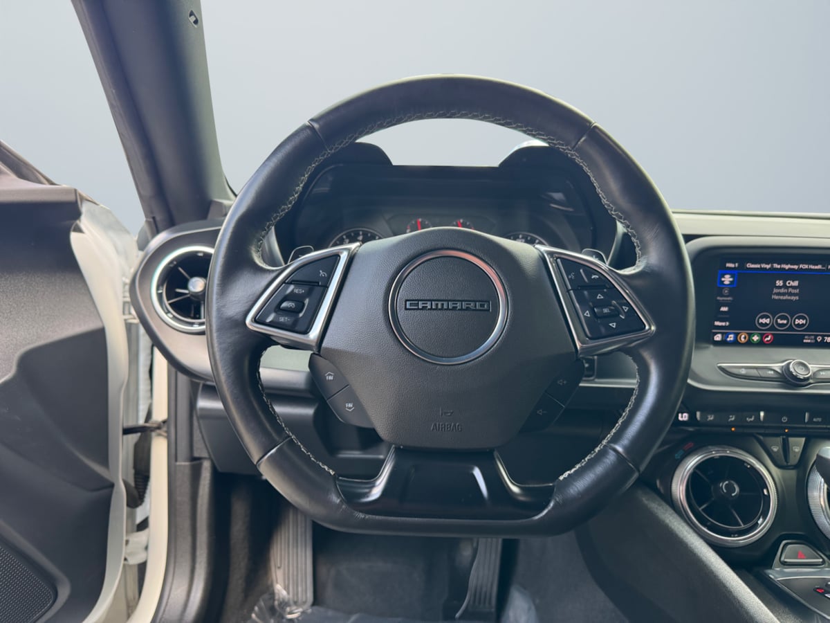 2024 Chevrolet Camaro 1LT photo 11