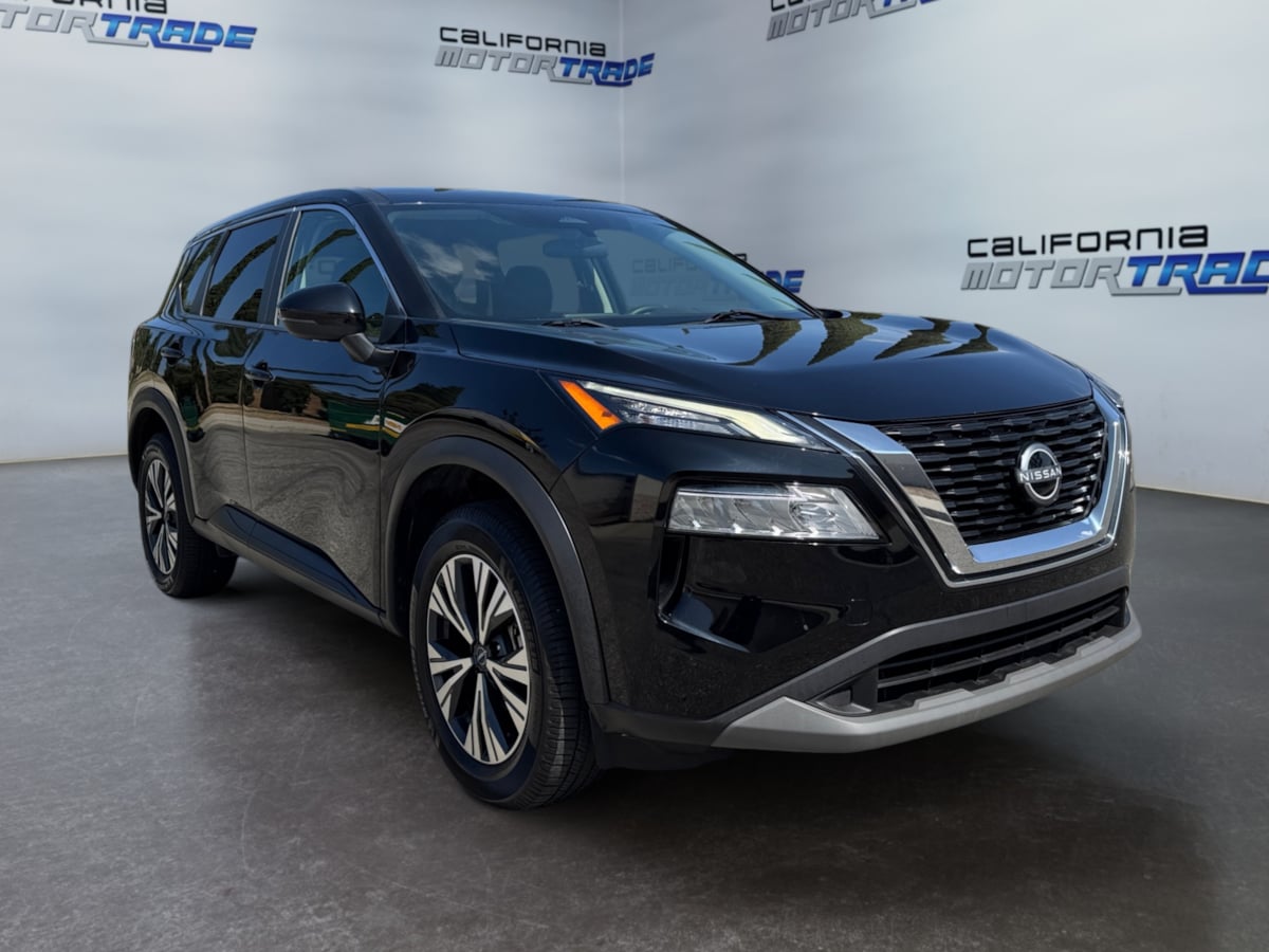 2022 Nissan Rogue SV photo 3