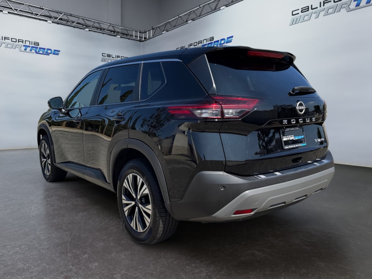 2022 Nissan Rogue SV photo 7