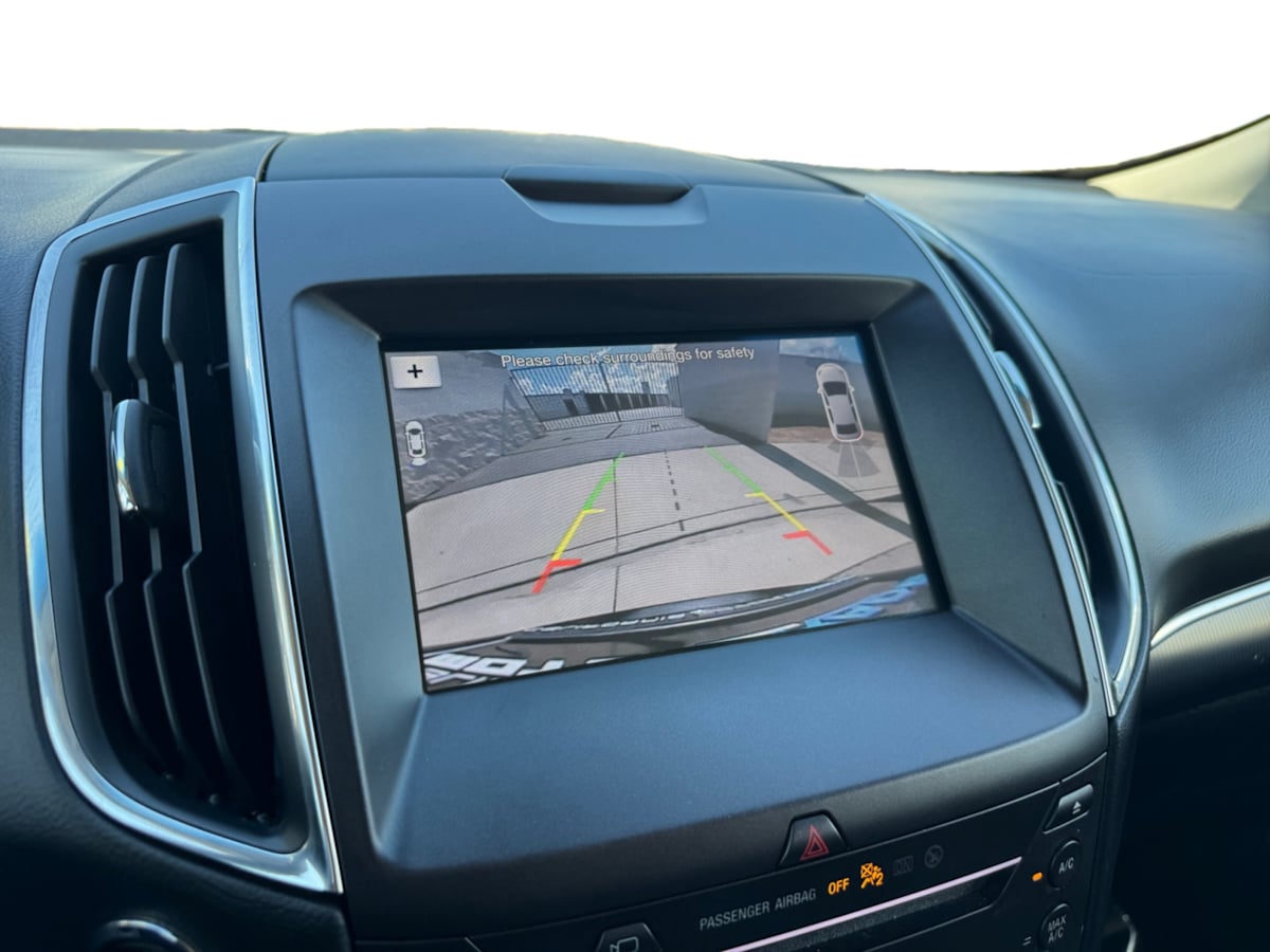 2019 Ford Edge Titanium photo 13