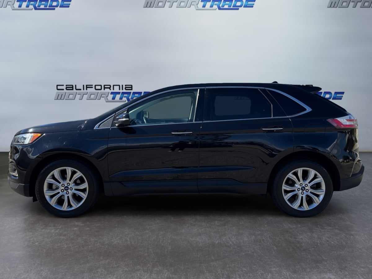 2019 Ford Edge Titanium photo 8