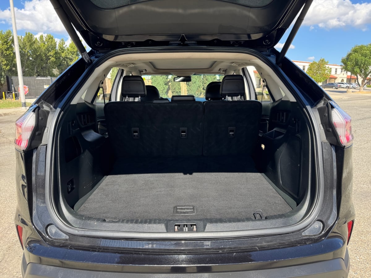2019 Ford Edge Titanium photo 21