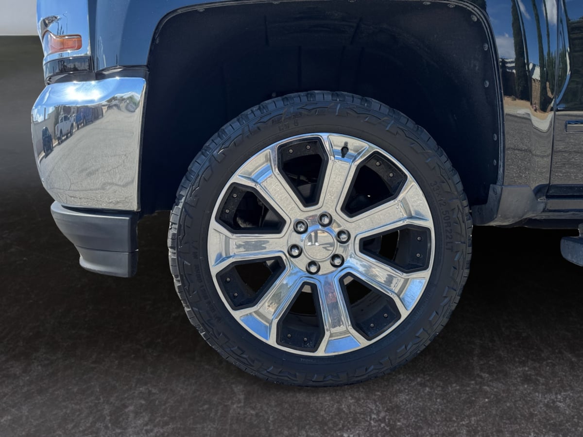 2018 Chevrolet Silverado 1500 LT photo 9