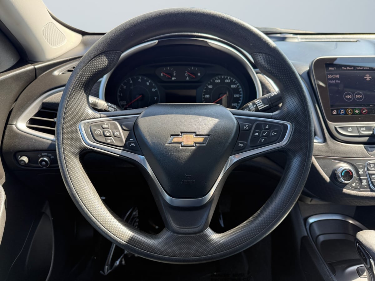 2023 Chevrolet Malibu 1LT photo 10