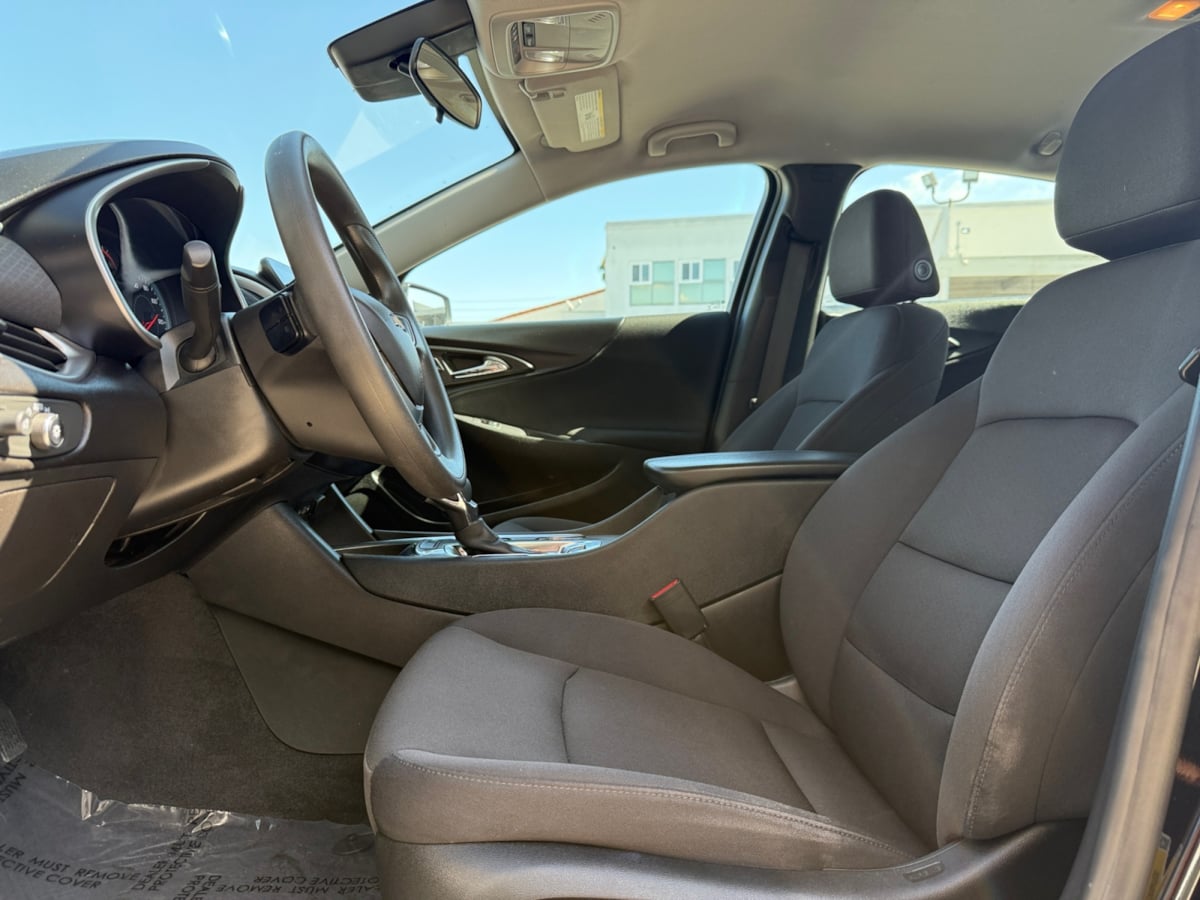 2023 Chevrolet Malibu 1LT photo 14