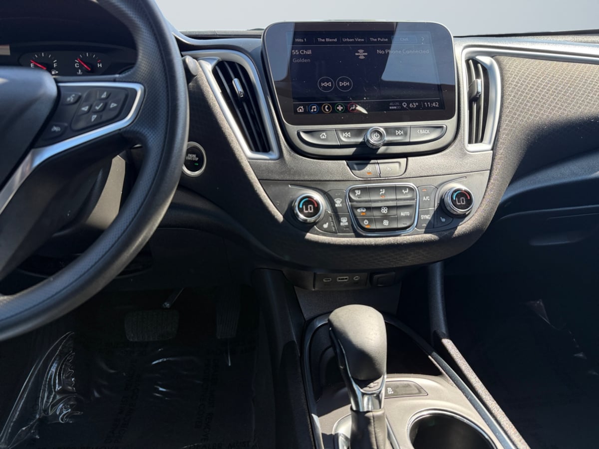 2023 Chevrolet Malibu 1LT photo 9