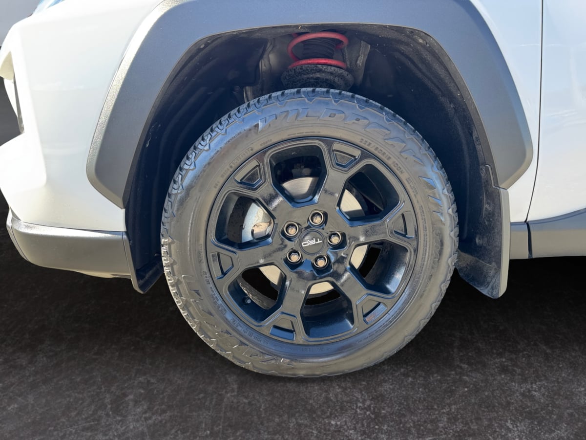 2023 Toyota RAV4 TRD photo 9