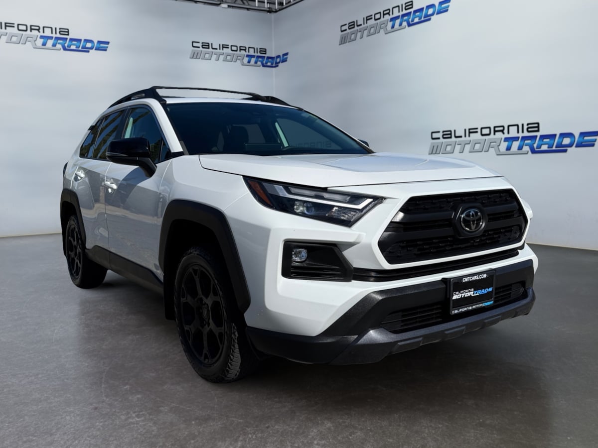 2023 Toyota RAV4 TRD photo 3