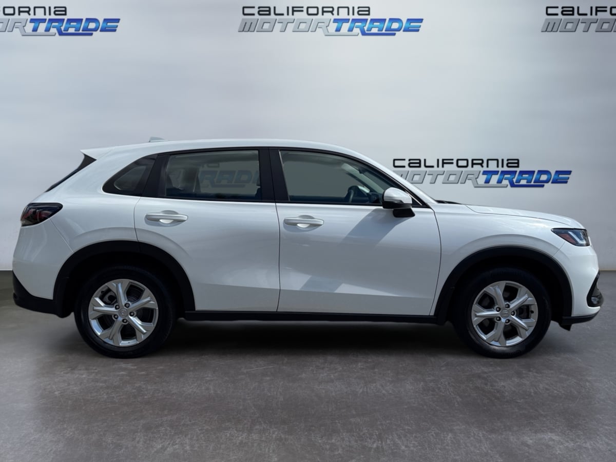 2023 Honda HR-V LX photo 4