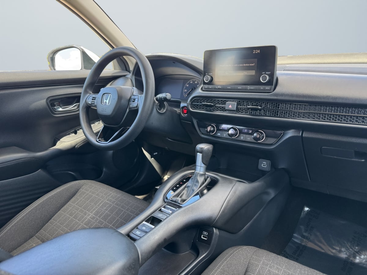 2023 Honda HR-V LX photo 14