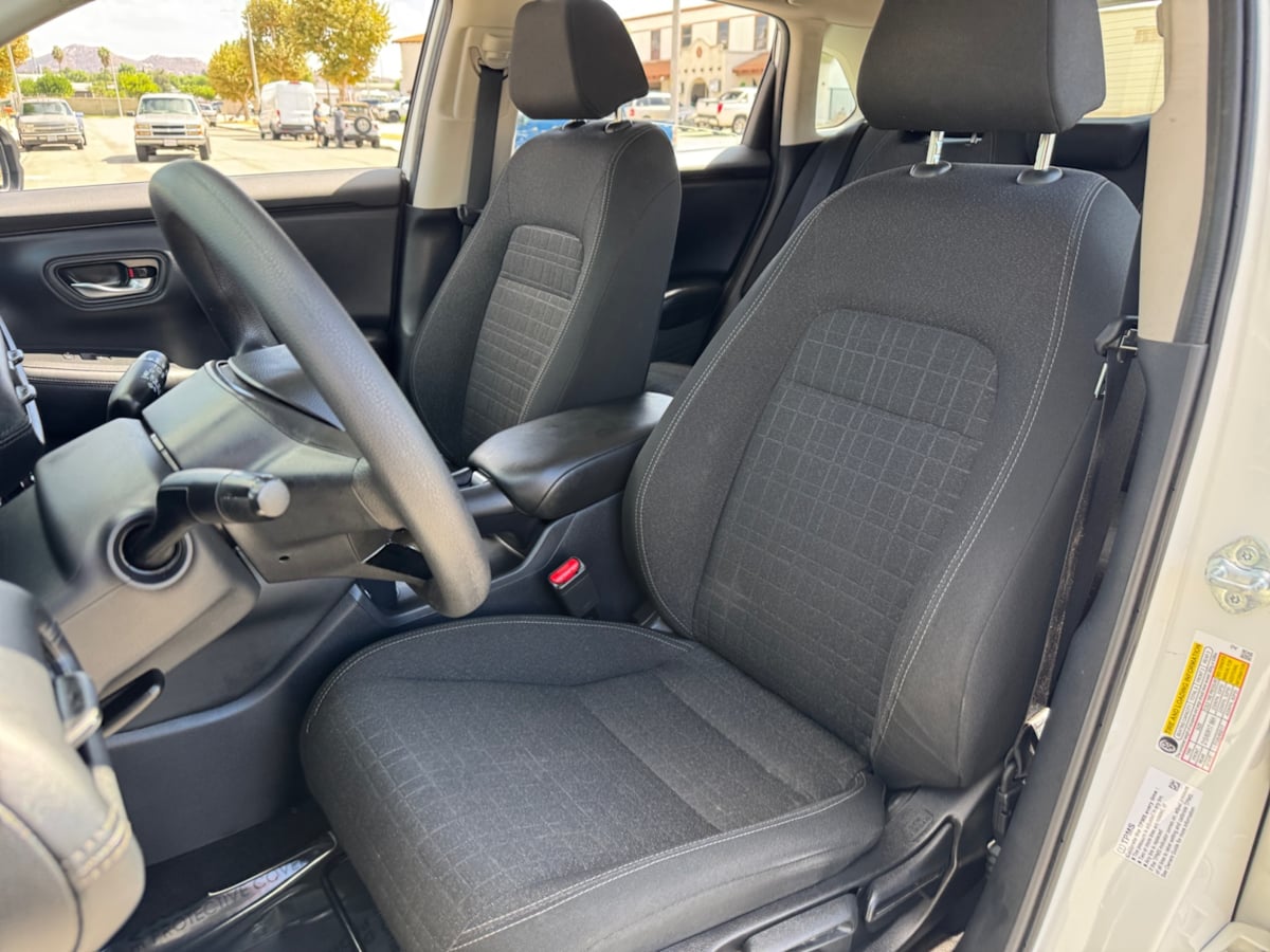 2023 Honda HR-V LX photo 16