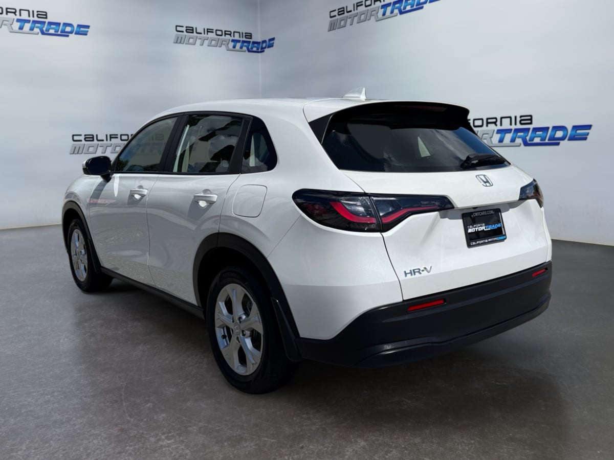 2023 Honda HR-V LX photo 7