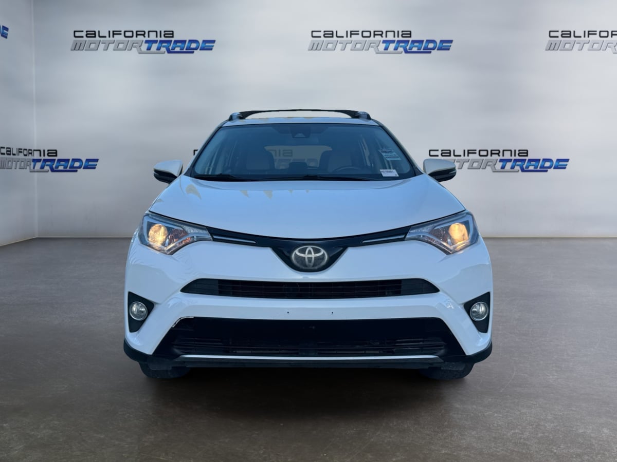 2017 Toyota RAV4 XLE photo 2