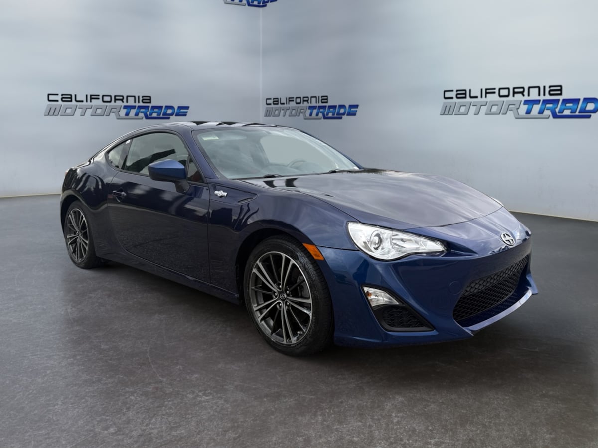 2013 Scion FR-S photo 3