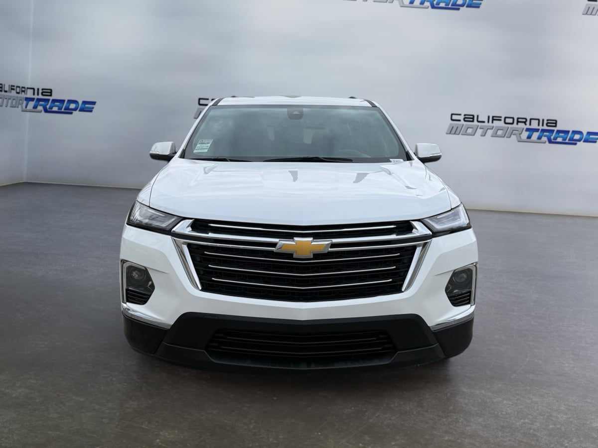 2023 Chevrolet Traverse Cloth photo 2
