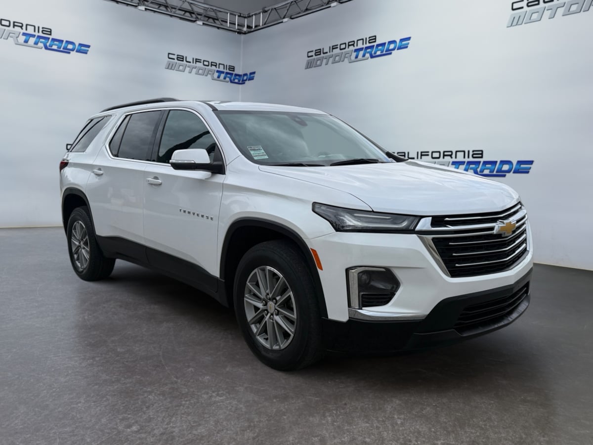 2023 Chevrolet Traverse Cloth photo 3