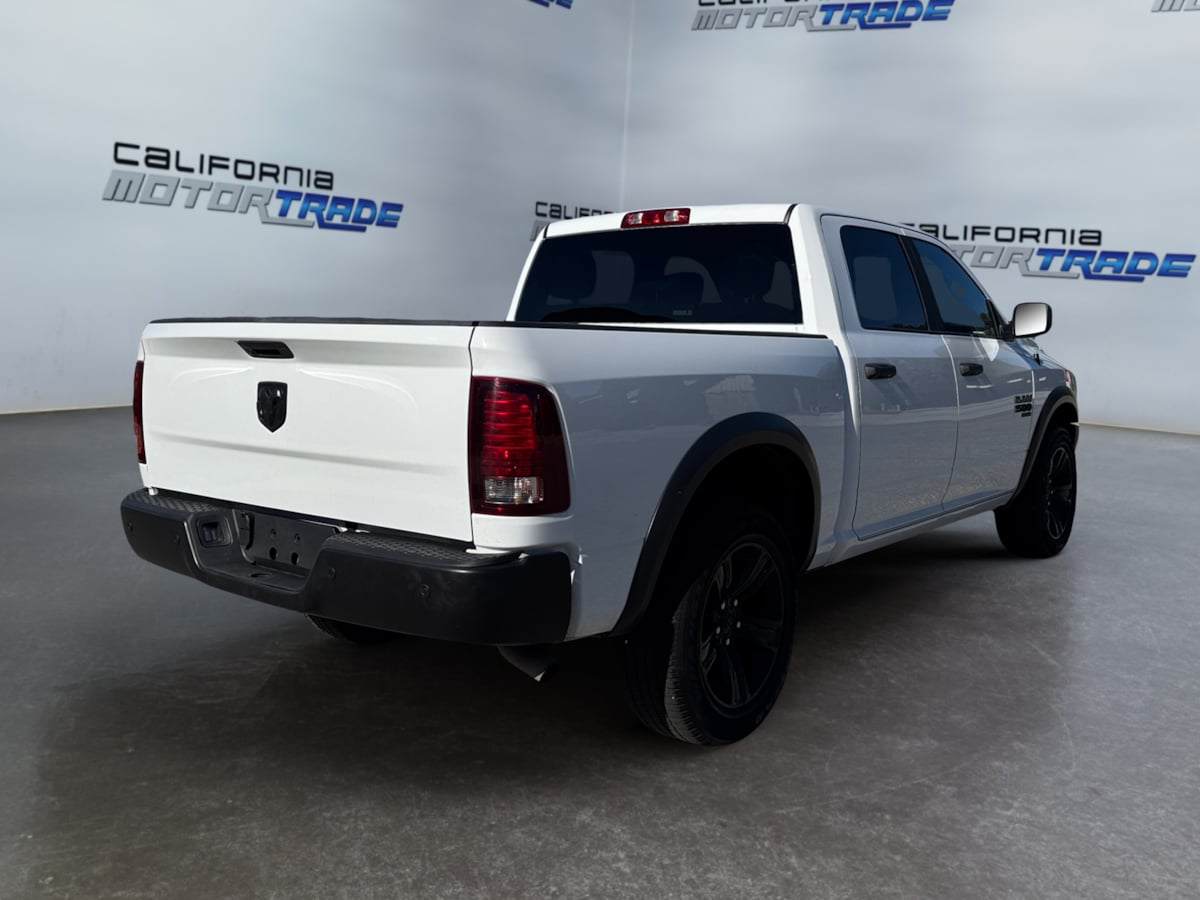 2024 Ram 1500 Classic Warlock photo 2