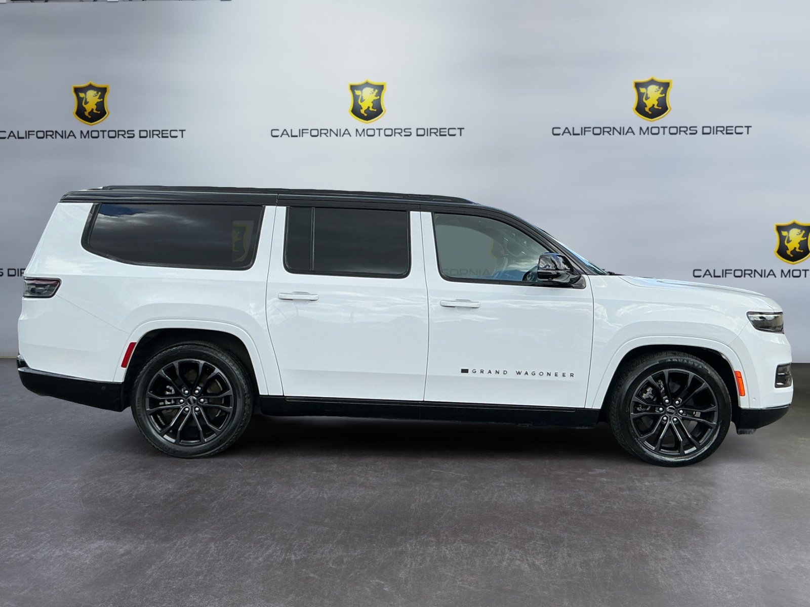 2024 Jeep Grand Wagoneer L II photo 4