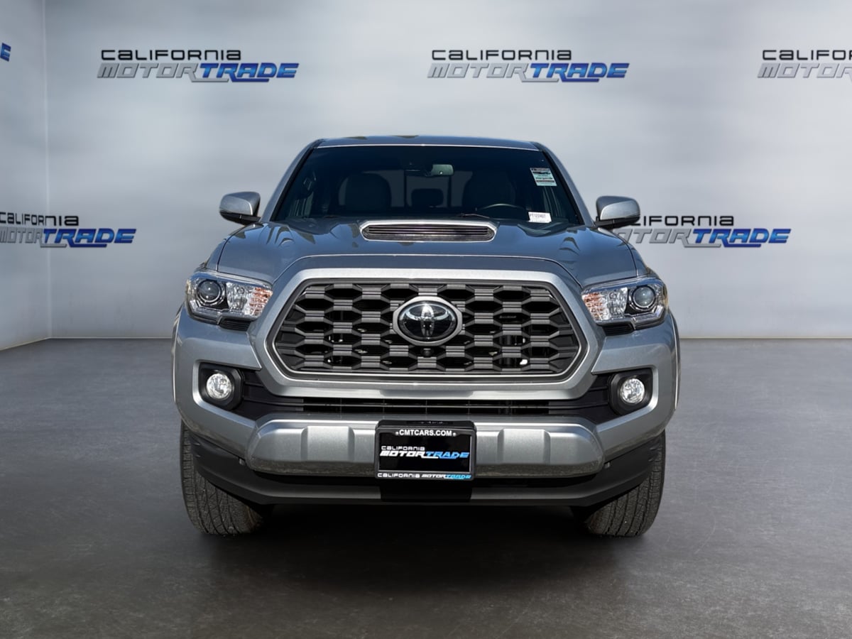 2023 Toyota Tacoma TRD Sport 4x4 photo 2