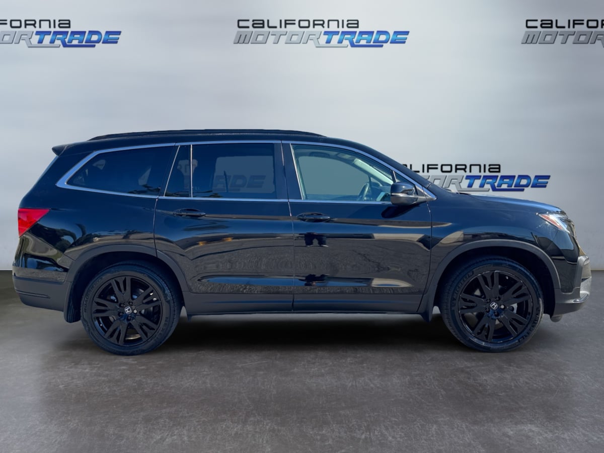 2022 Honda Pilot Special Edition photo 3