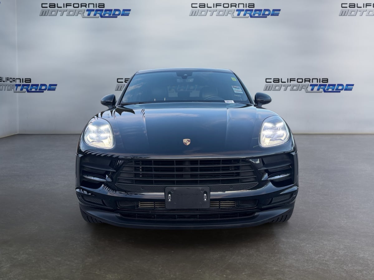 2020 Porsche Macan photo 2